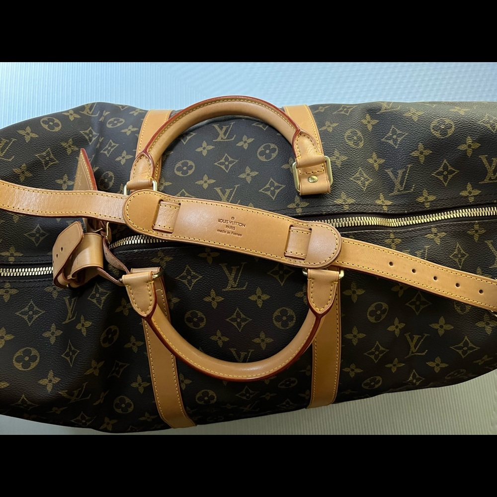 LIKE-NEW Louis Vuitton Monogram Keepall Bag +Strap